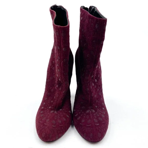 Alaia Purple Suede Boots Floral Pattern Heels Embroidered Ankle 37.5 / 7.5